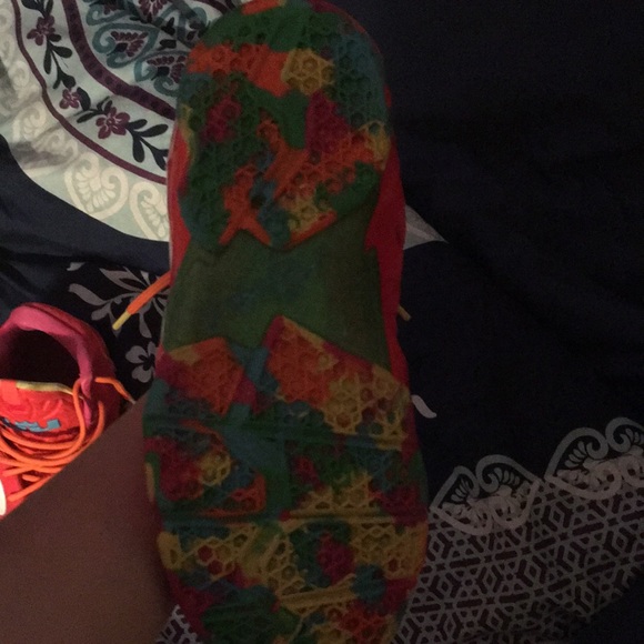 LeBron 11 GS Fruity Pebbles - Picture 2 of 3